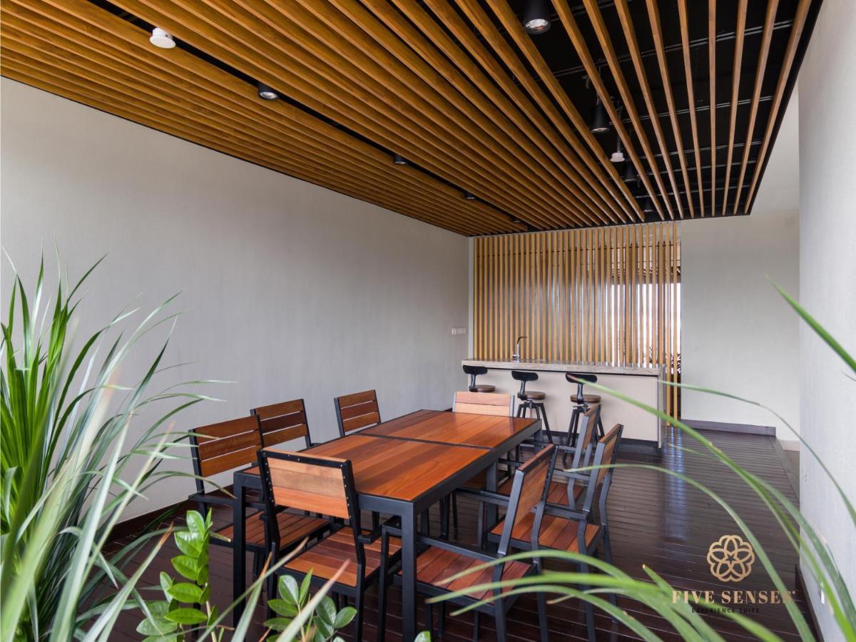 Datum Jelatek Sky Residence Klcc, Five Senses 쿠알라룸푸르 외부 사진